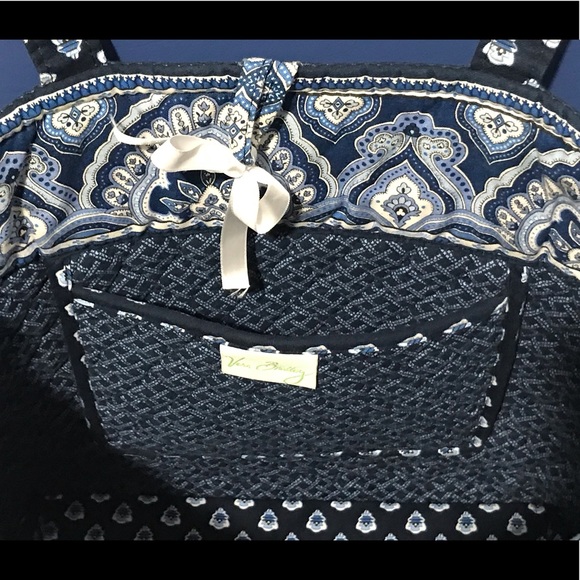 🎉Sale🎉Vera Bradley Nantucket Navy tote bag - Picture 12 of 16